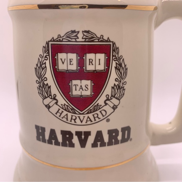 Vintage white ceramic Harvard University beer mug featuring the Harvard crest - Picture 2 of 8